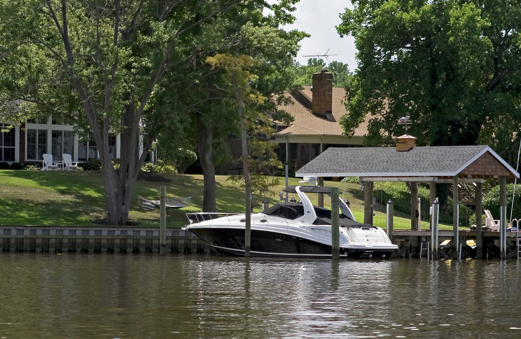 Residential dock builders Atlanta, Georgia Residential boat dock builders Atlanta, Georgia